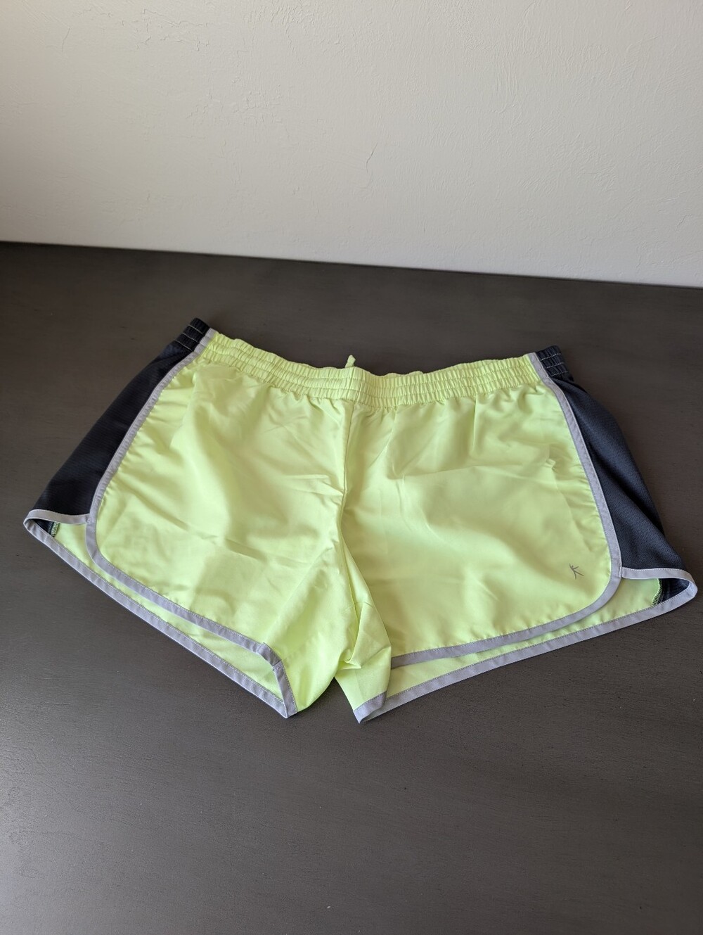 DANSKIN NOW Neon Green Shorts size XXL